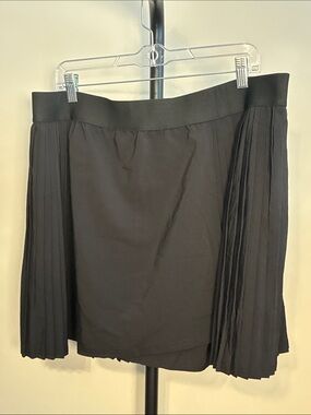 LA + Image Skort Pleated Black Size 2XL